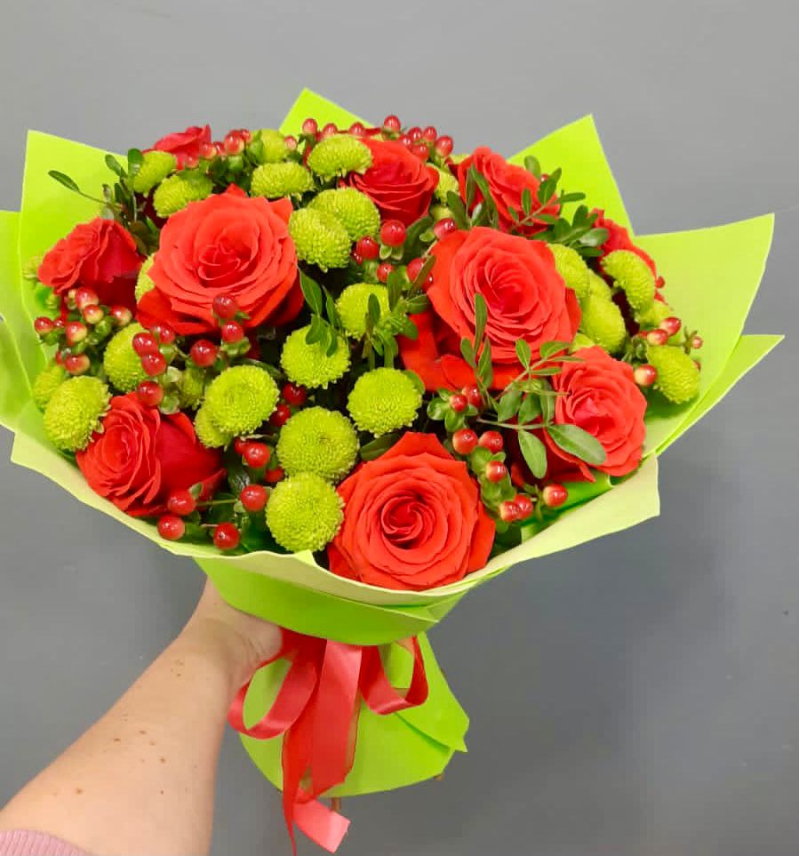 Букет цветов из: Хризантемы и Розы в Будённовской