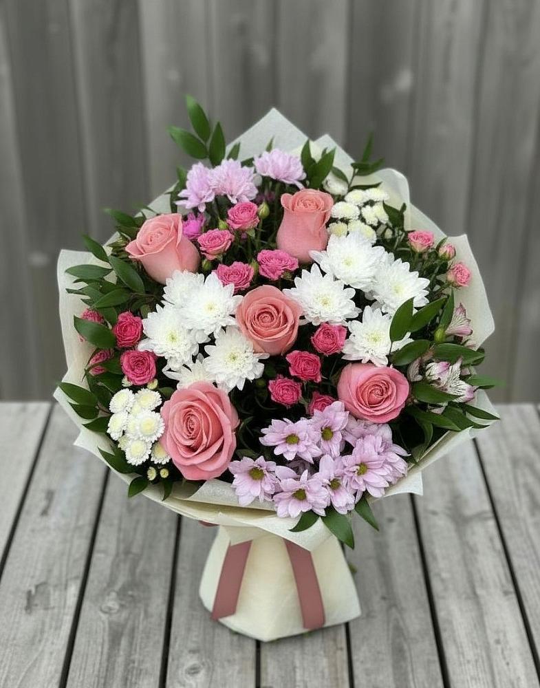 Букет цветов из: Альстромерии, Гвоздики, Розы и Хризантемы в Будённовской