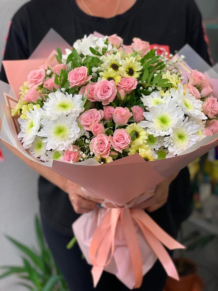 Букет цветов из: Розы и Хризантемы в Будённовской