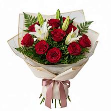 Букет цветов из:  Лилии и Розы в Будённовской