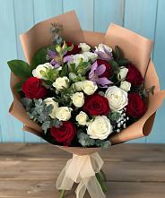 Букет цветов из:  Розы и Альстромерии в Будённовской