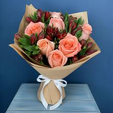 Букет цветов из:  Розы и Альстромерии в Будённовской