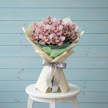 Букет цветов из:  Орхидеи и Розы в Будённовской