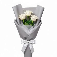 Букет 3 белые розы в Будённовской