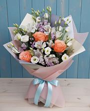 Букет цветов из:  Лизиантусы, Розы, Альстромерии и Гипсофила в Будённовской