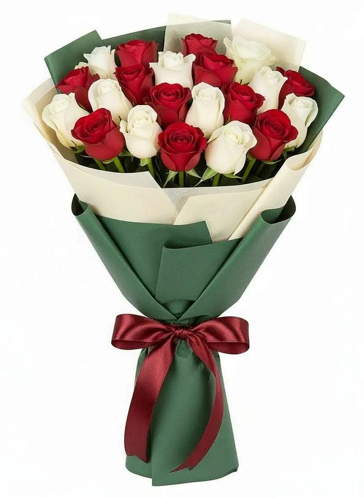 Букет Микс из красных и белых роз в Будённовской