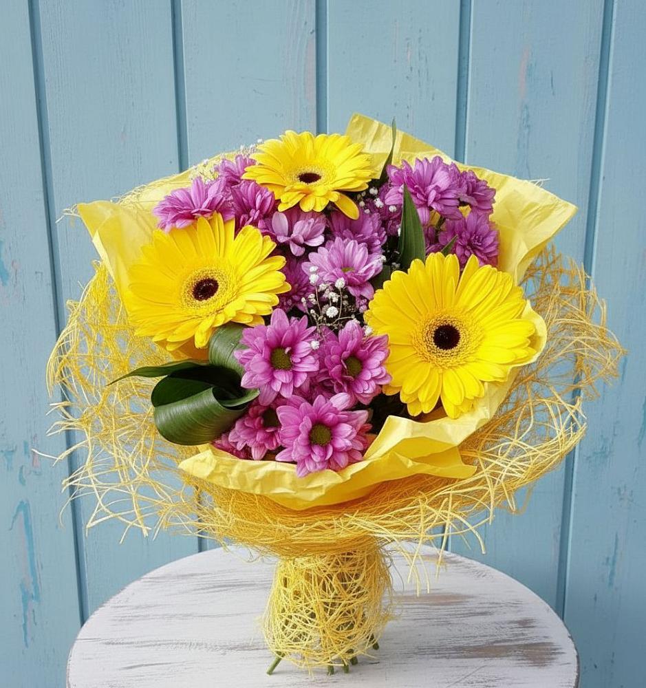 Букет цветов из: Хризантемы и Герберы в Будённовской