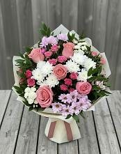 Букет цветов из:  Альстромерии, Гвоздики, Розы и Хризантемы в Будённовской