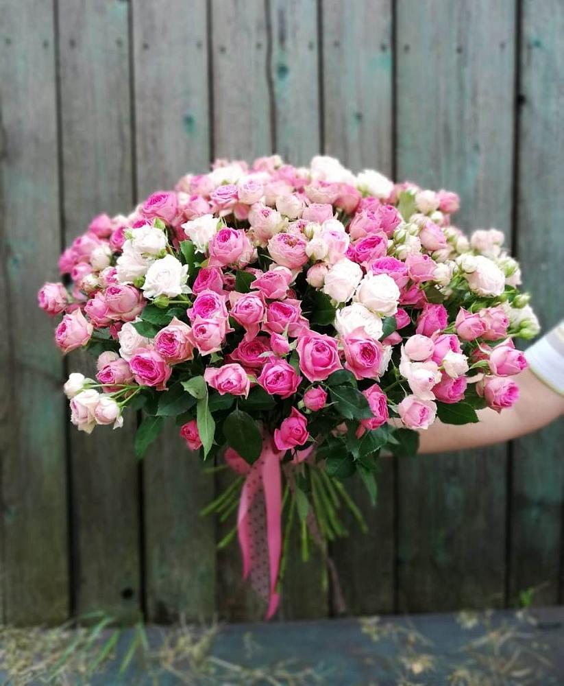 Букет Розовые кустовые розы Натали и Лав Лидия в Будённовской