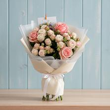 Букет цветов из:  Розы в Будённовской